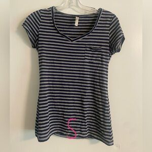 Small gray/navy striped V neck